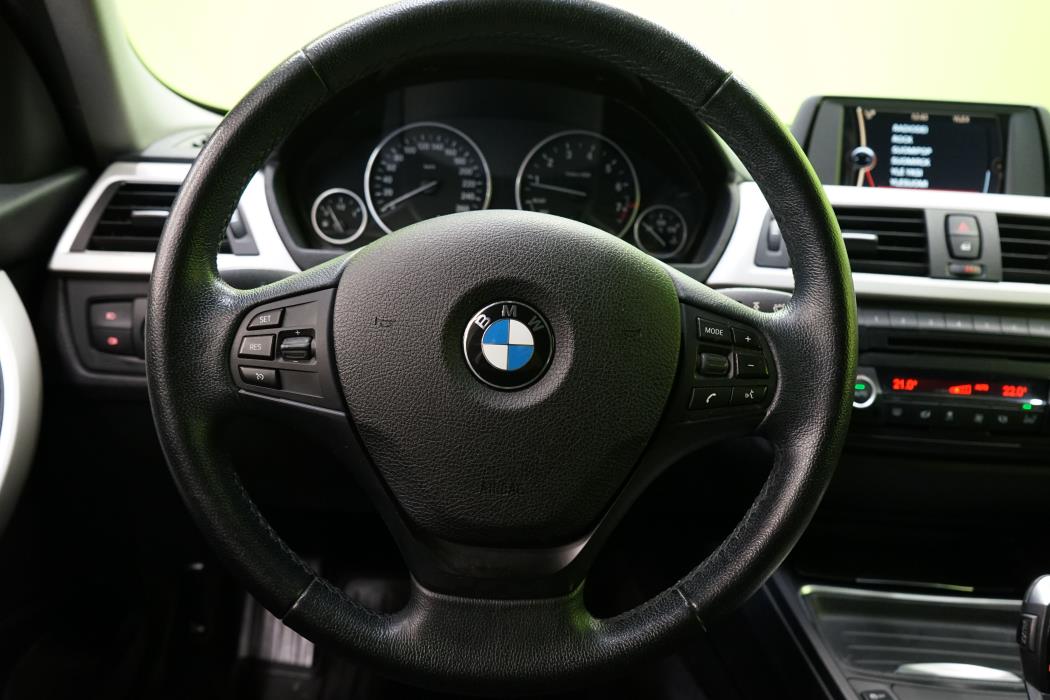BMW 320 2014
