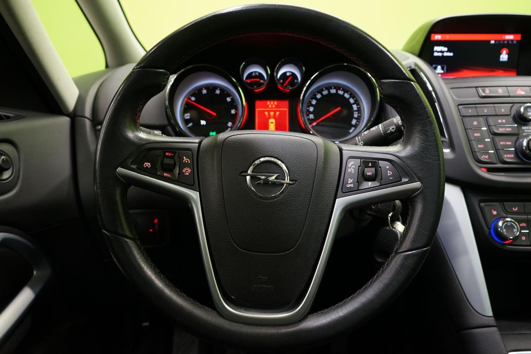 Opel Zafira Tourer 2014