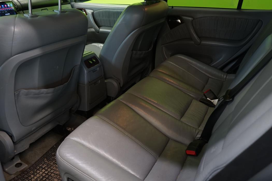 Mercedes-Benz ML 2000