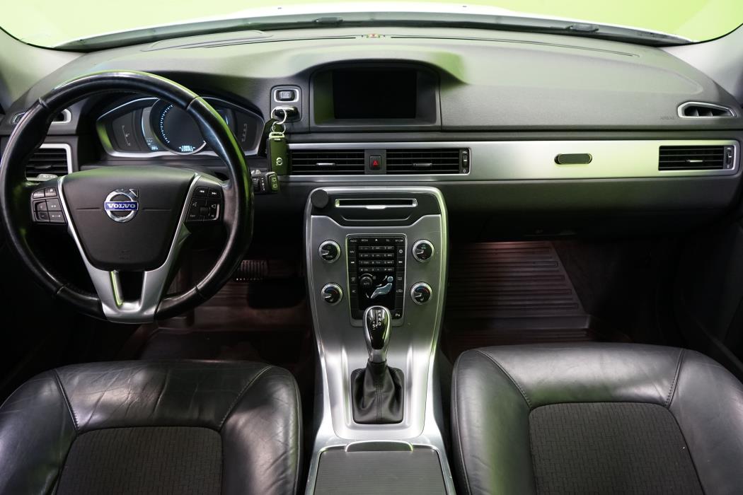 Volvo V70 2015