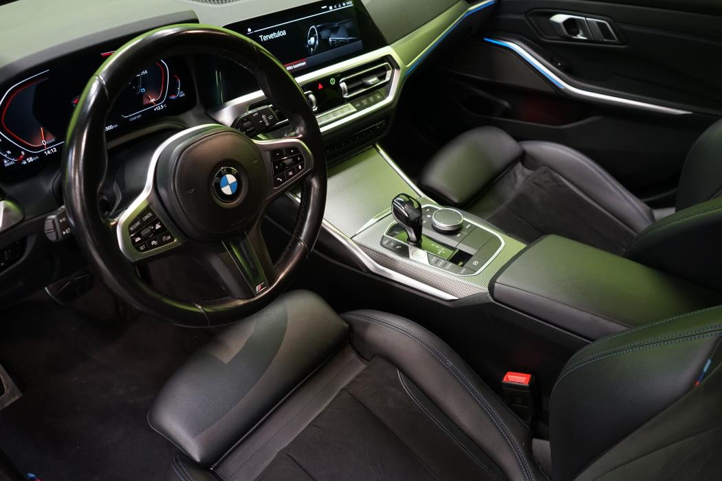 BMW 318 2021