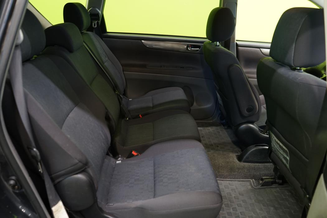 Toyota Avensis Verso 2003