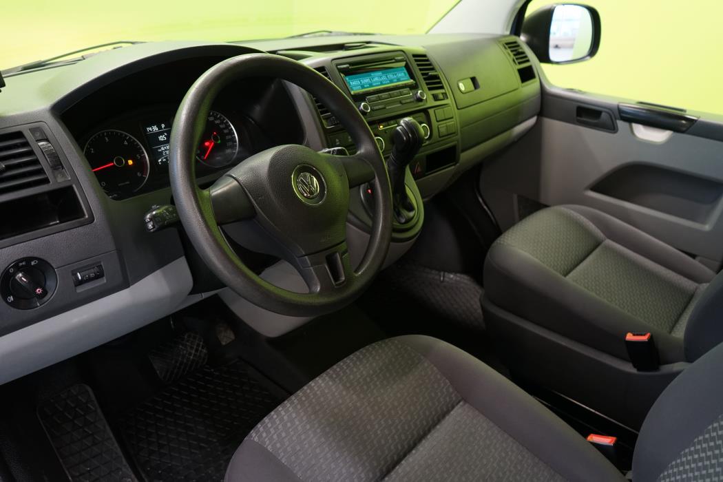 Volkswagen Caravelle 2013