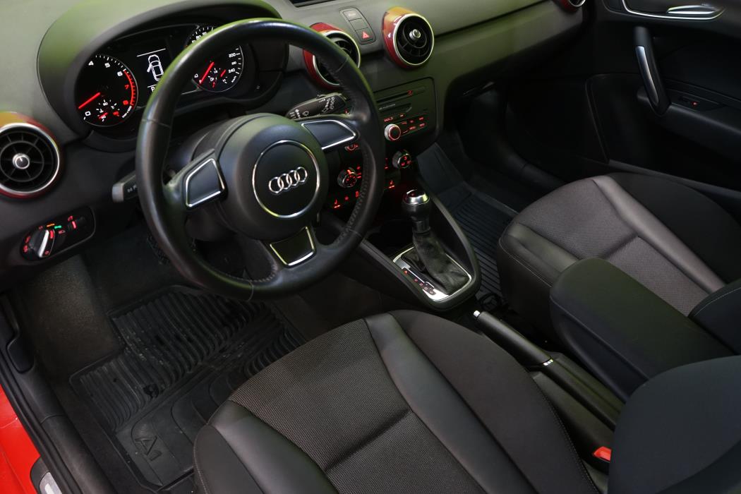 Audi A1 2011