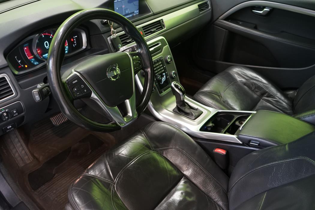 Volvo V70 2014