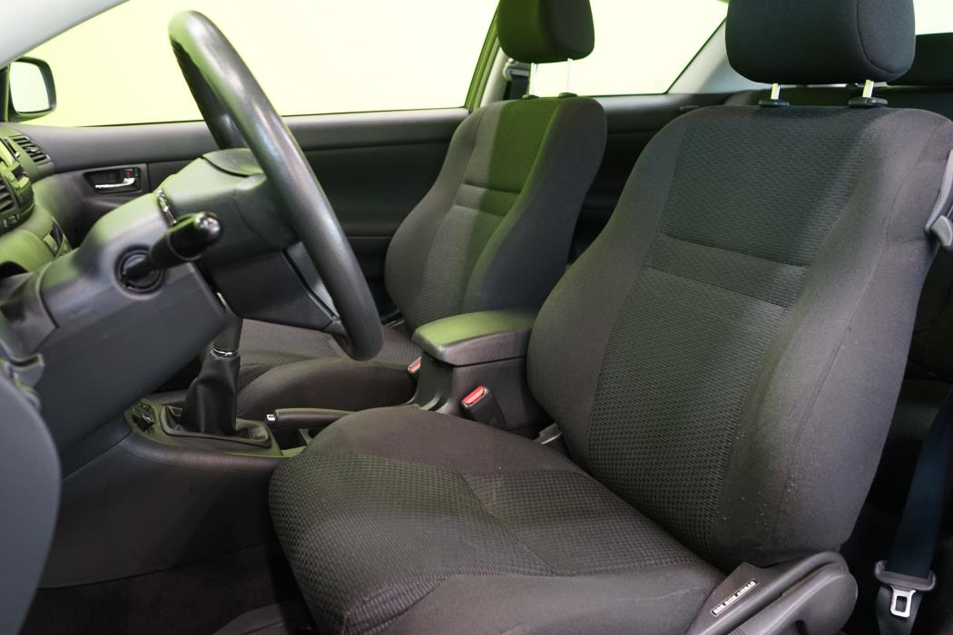 Toyota Corolla 2004