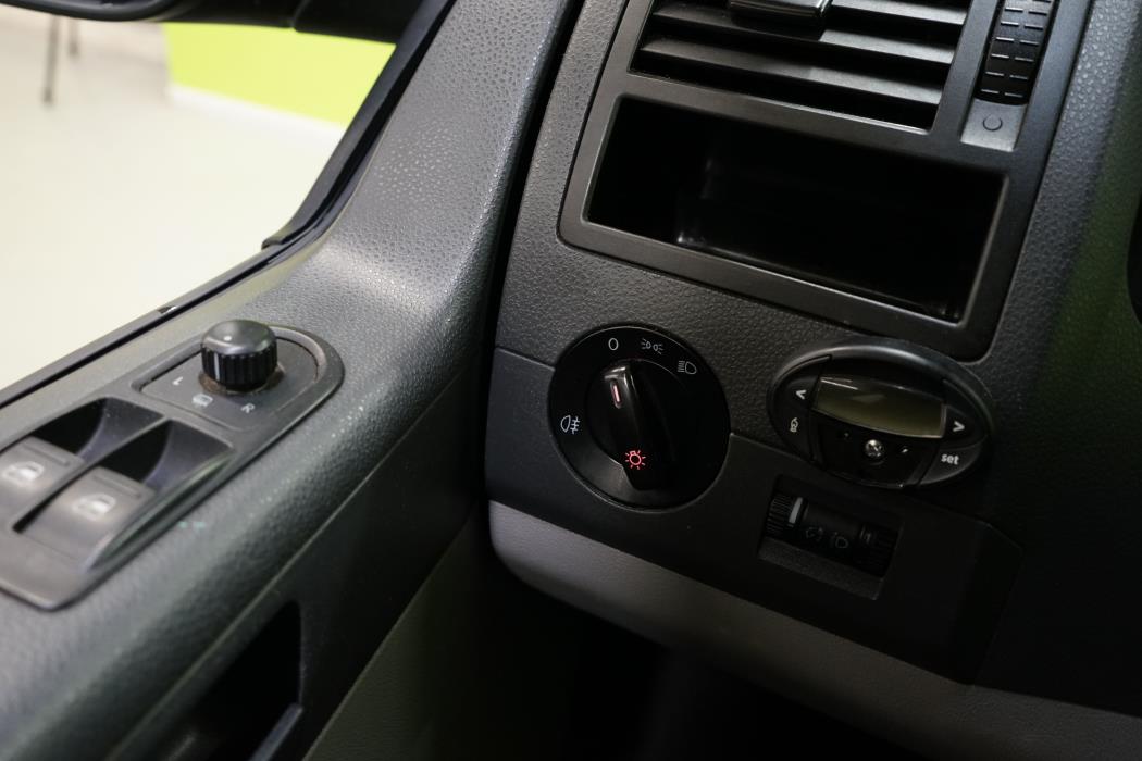 Volkswagen Transporter 2012