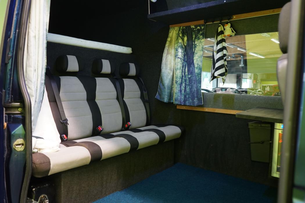 Mercedes-Benz Sprinter 2011