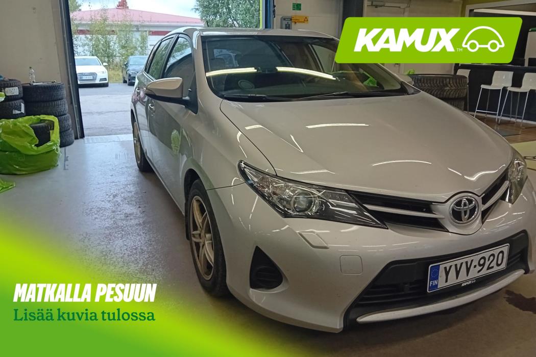 Toyota Auris 2013