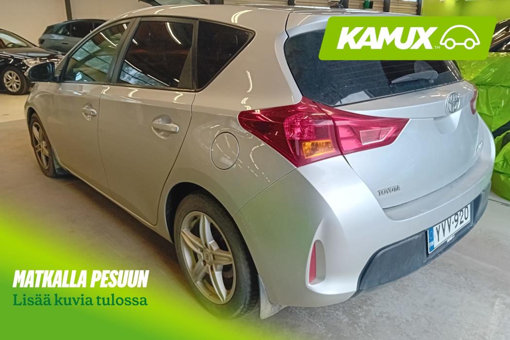 Toyota Auris 2013