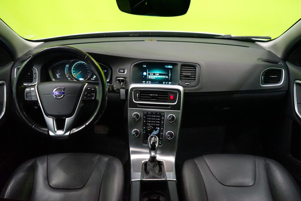 Volvo V60 Cross Country 2017