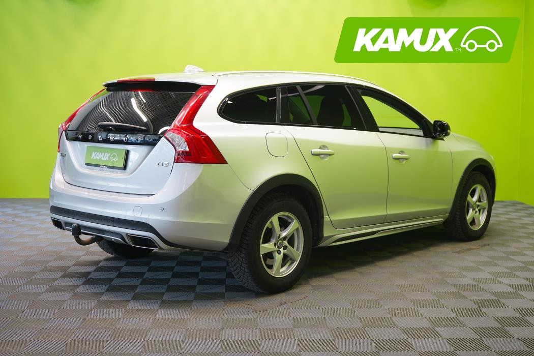 Volvo V60 Cross Country 2017