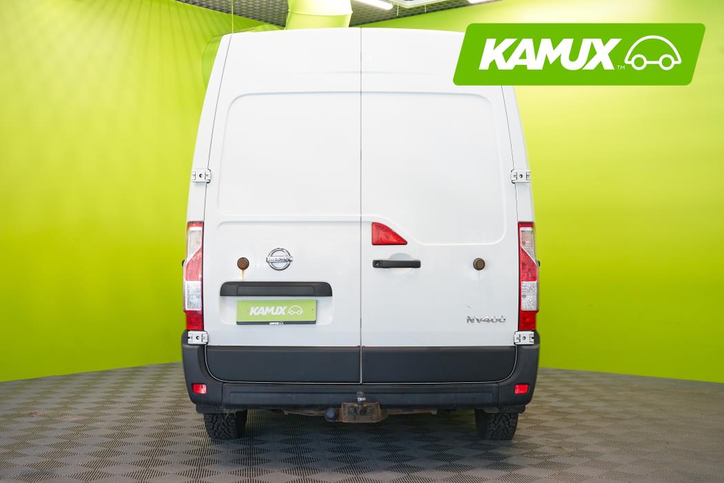 Nissan NV400 2015