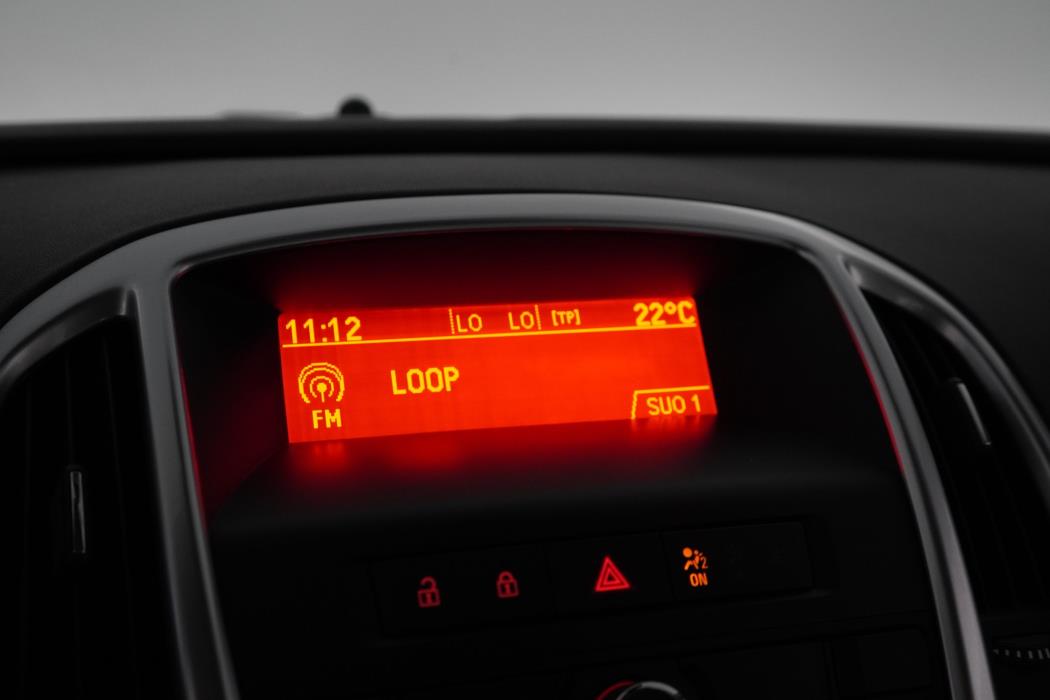 Opel Astra 2011