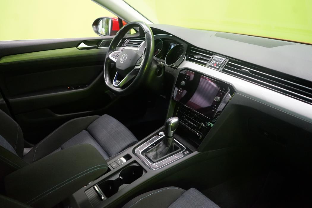 Volkswagen Passat 2021