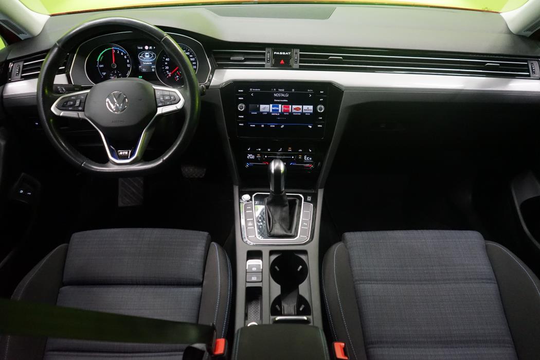 Volkswagen Passat 2021