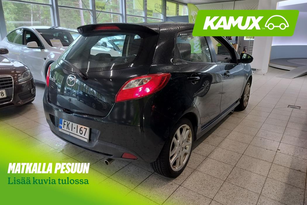 Mazda 2 2012