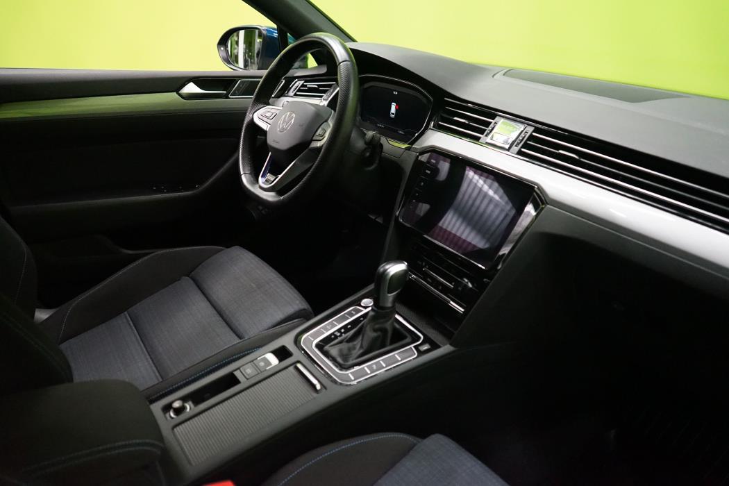 Volkswagen Passat 2022