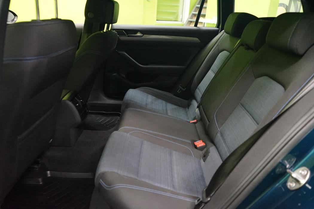 Volkswagen Passat 2022