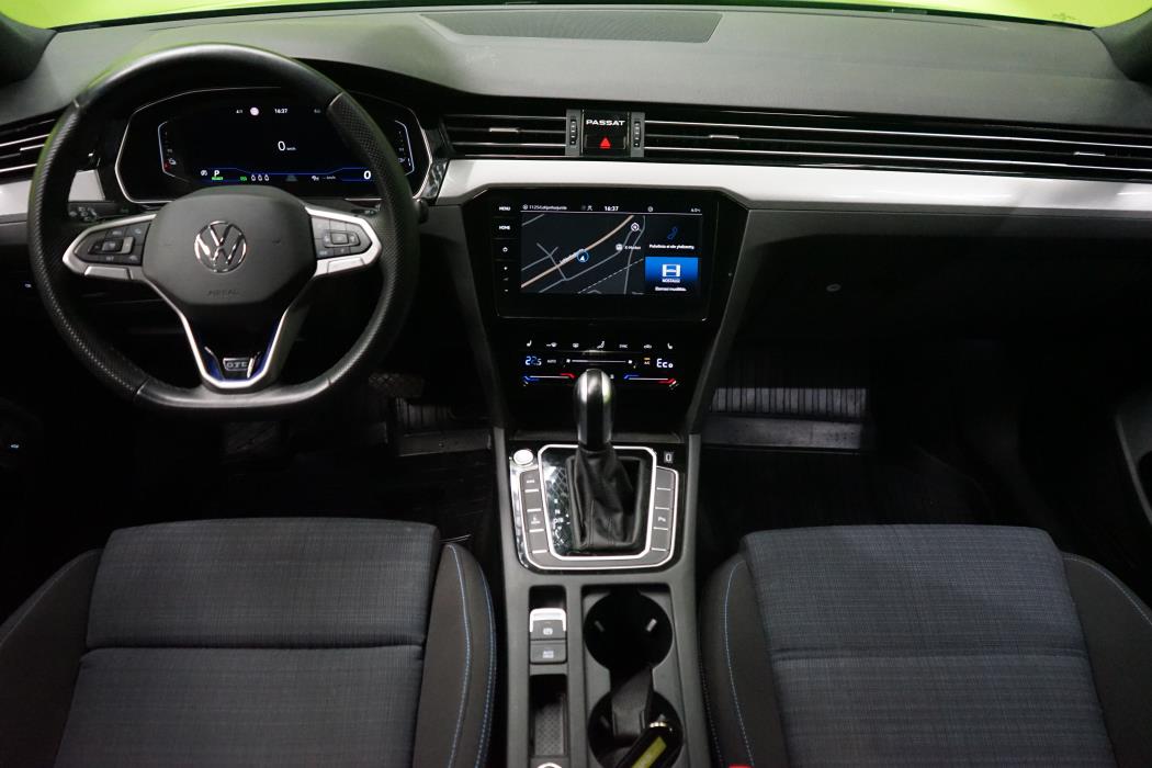 Volkswagen Passat 2022