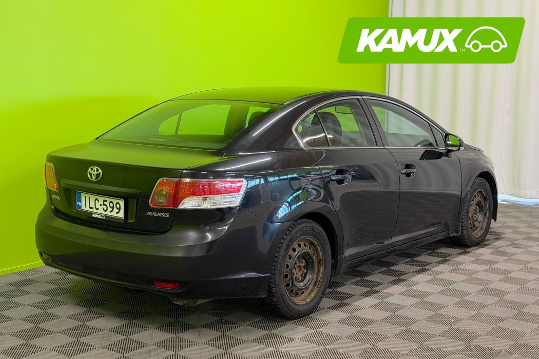 Toyota Avensis 2010