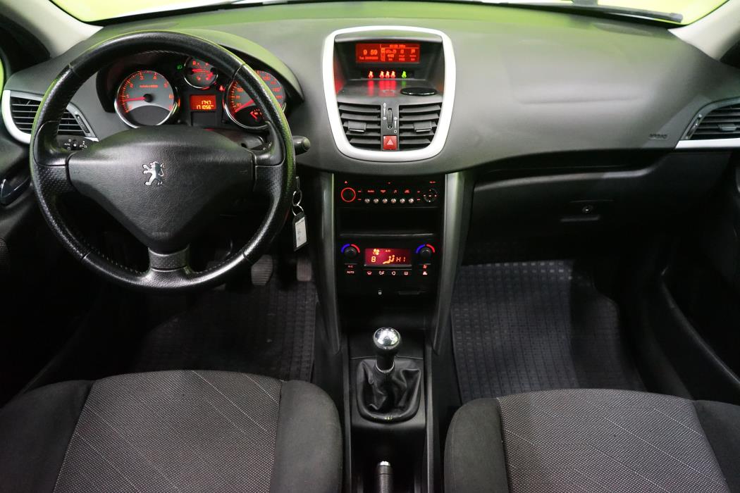 Peugeot 207 2006