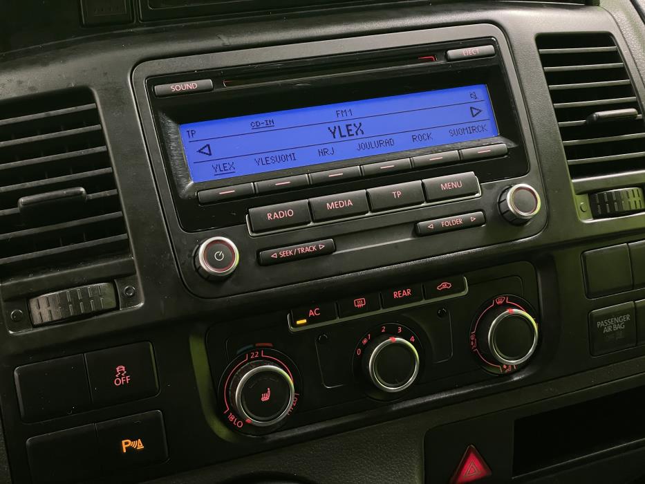 Volkswagen Caravelle 2011