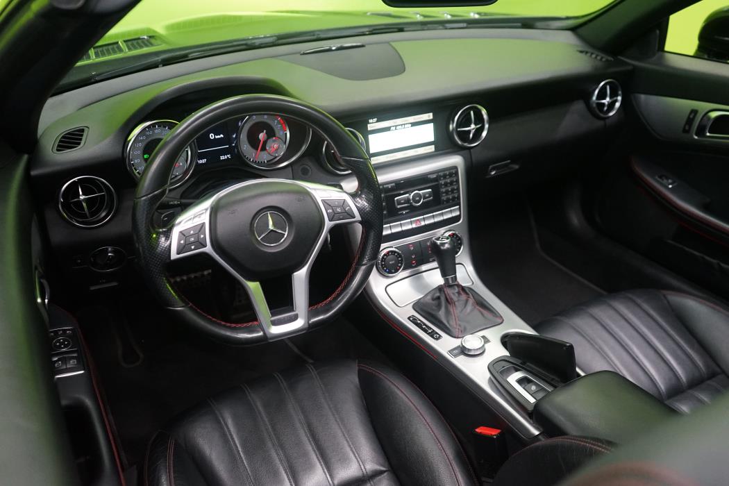 Mercedes-Benz SLK 2011