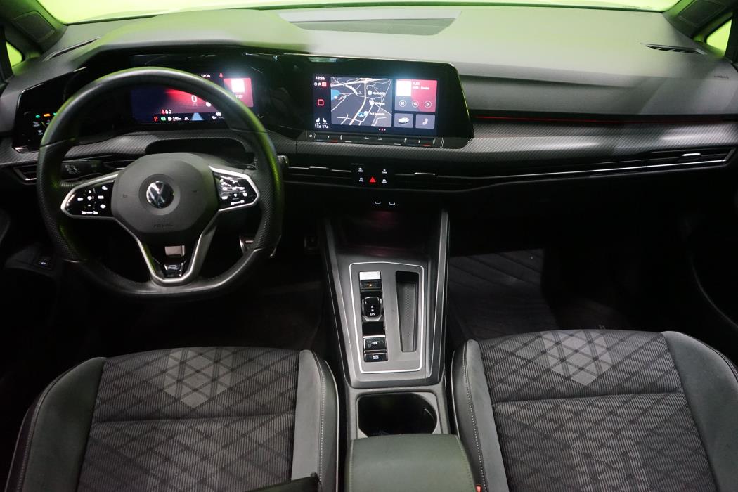 Volkswagen Golf 2021