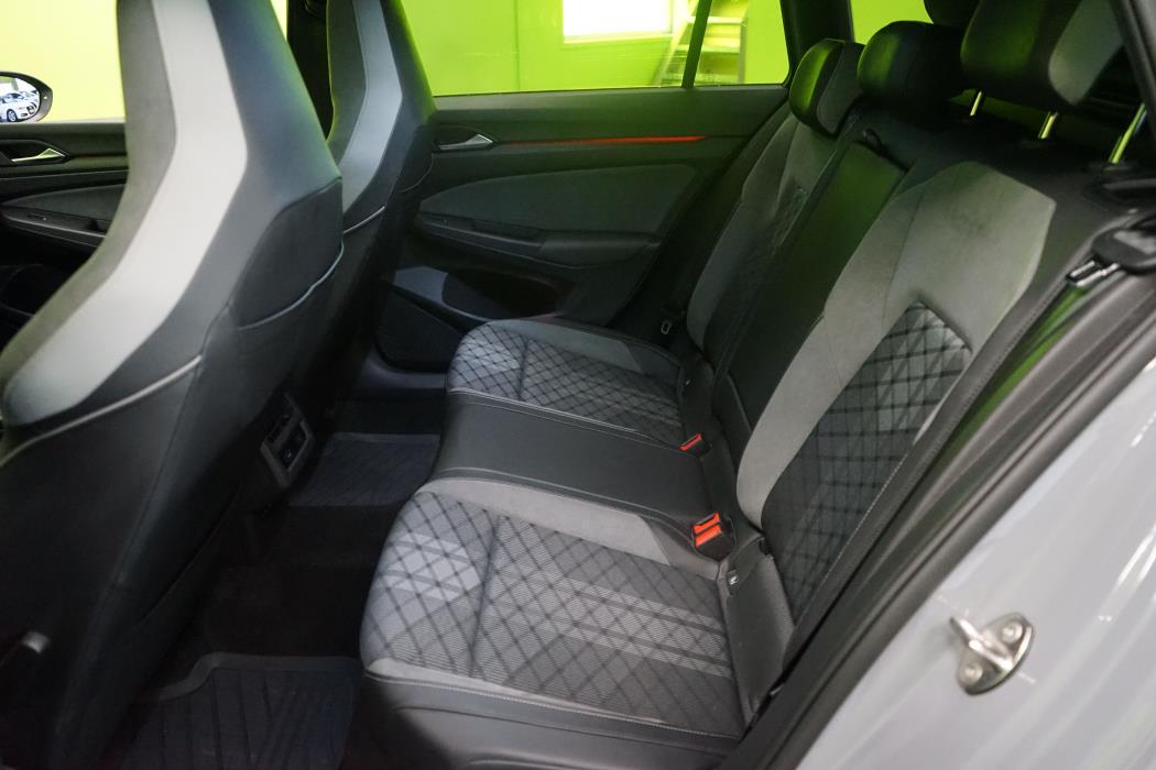 Volkswagen Golf 2021