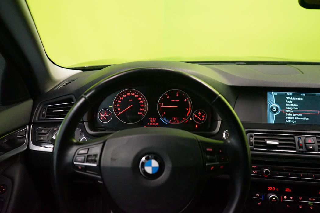 BMW 520 2011