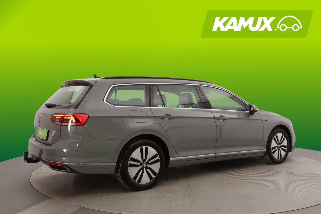 Volkswagen Passat 2023