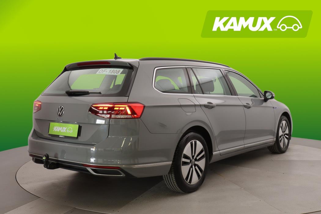 Volkswagen Passat 2023