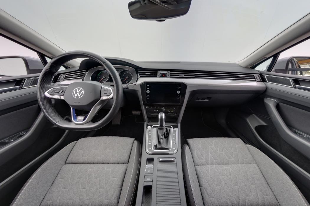 Volkswagen Passat 2023