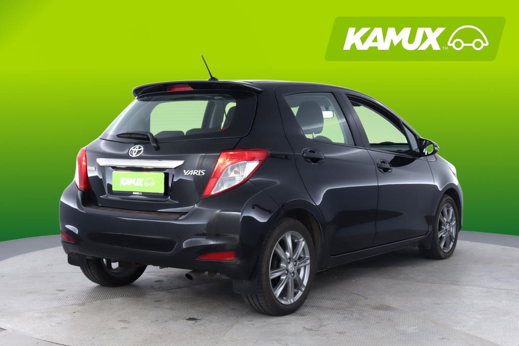 Toyota Yaris 2011