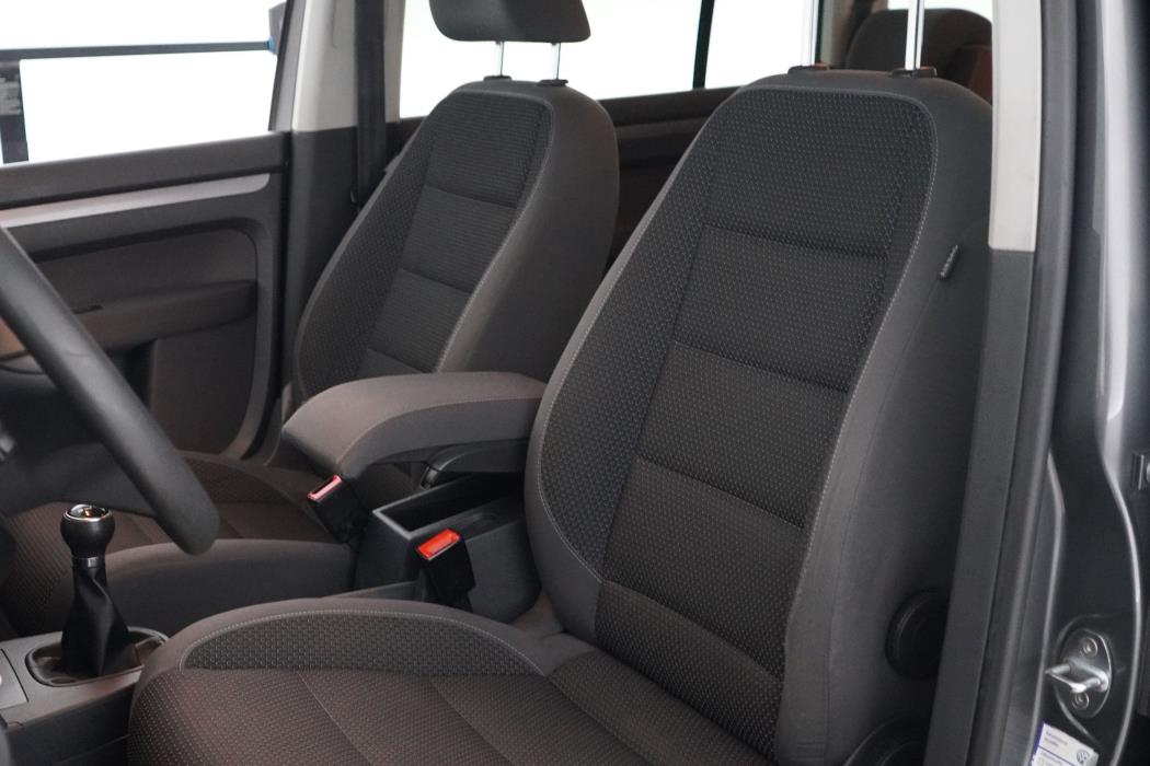 Volkswagen Touran 2011