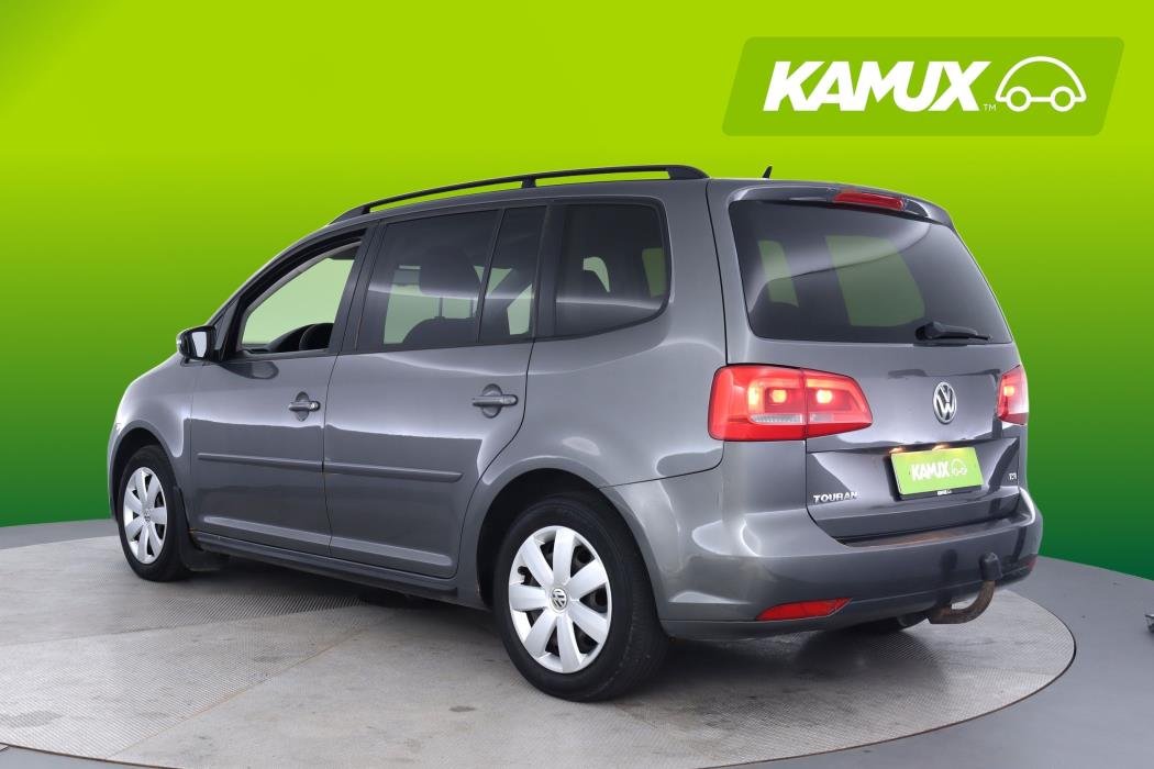 Volkswagen Touran 2011