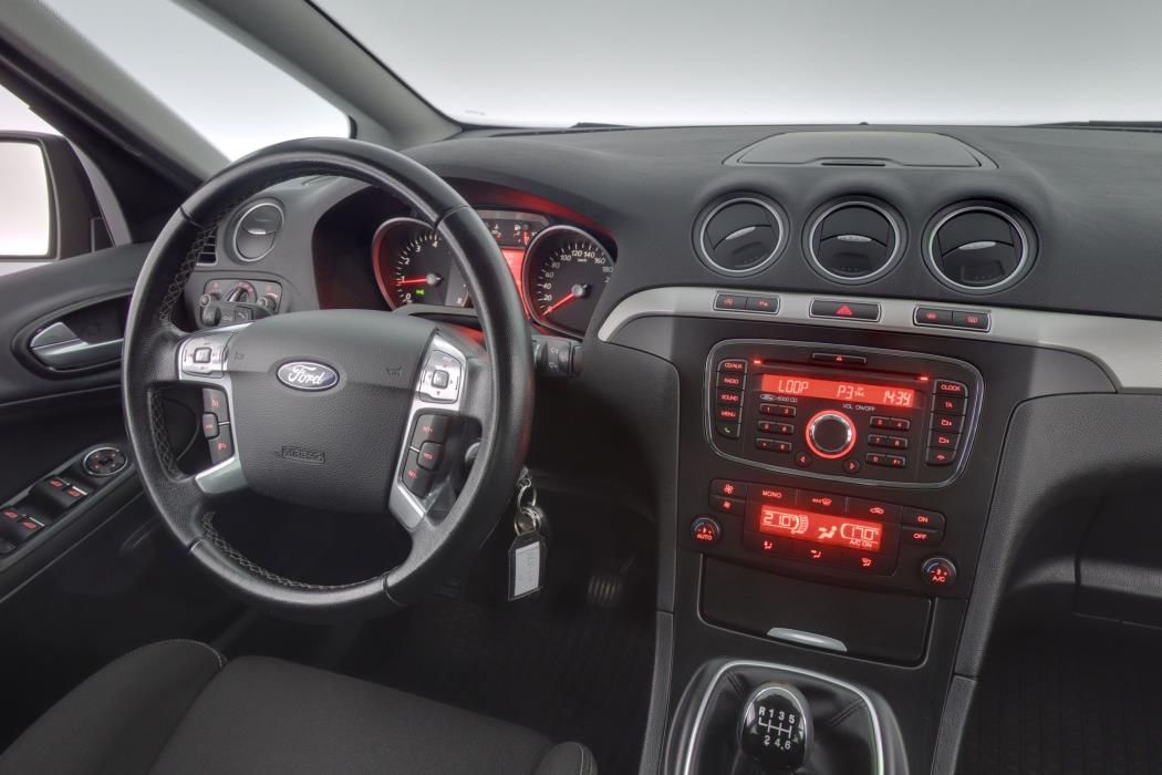 Ford S-MAX 2012