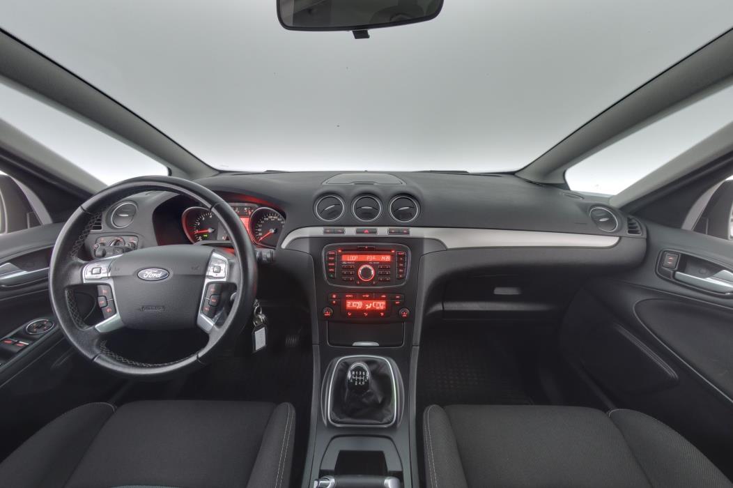 Ford S-MAX 2012