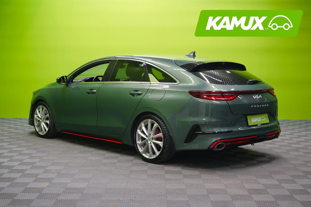 Kia ProCeed 2023