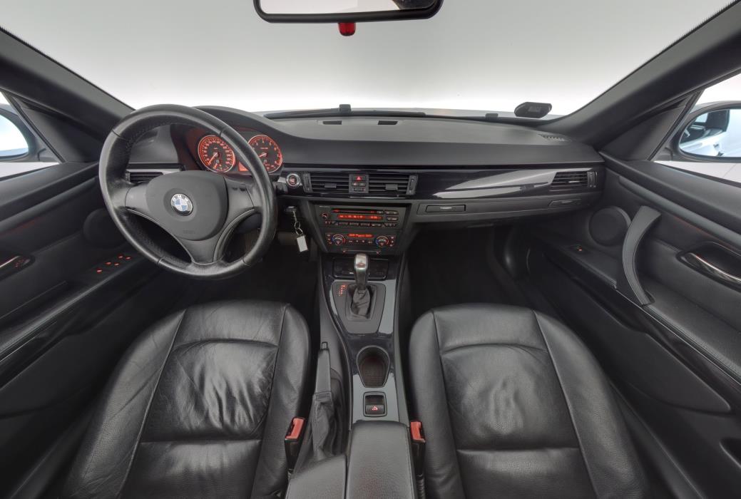 BMW 325 2007
