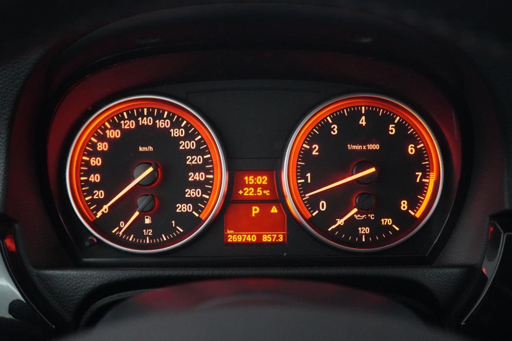 BMW 325 2007
