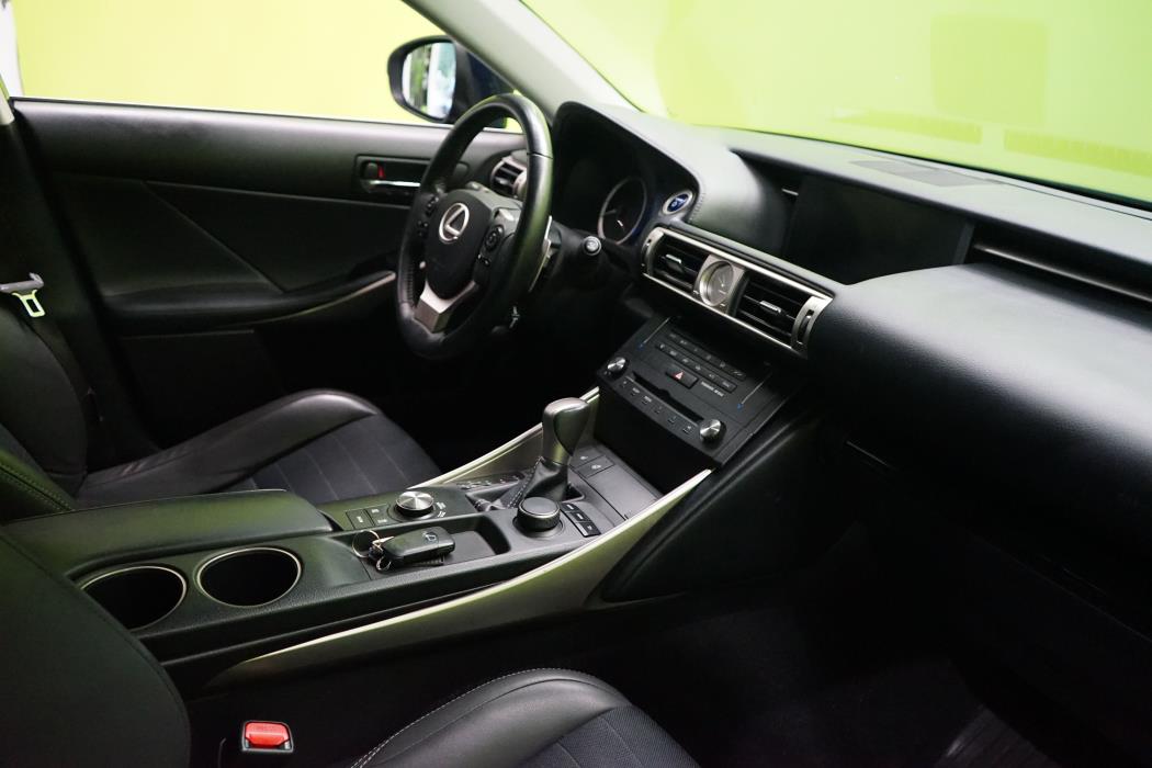 Lexus IS 2014