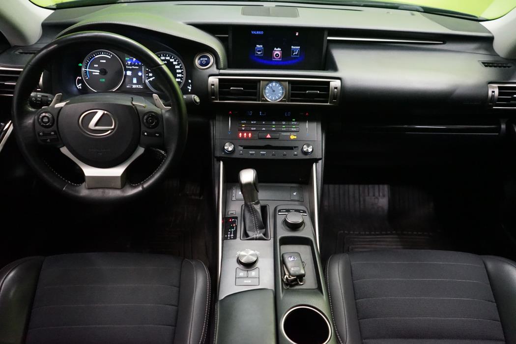 Lexus IS 2014