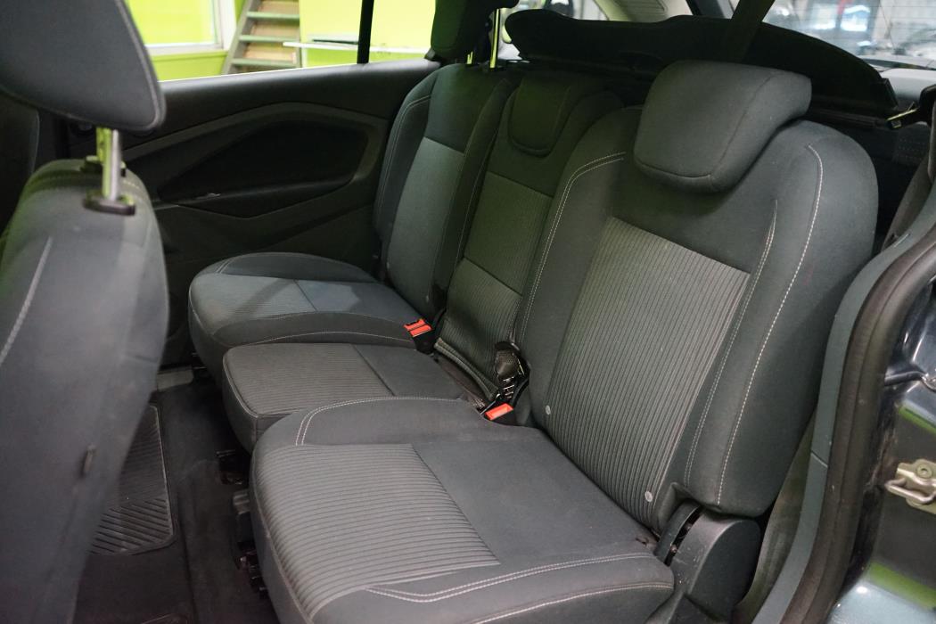 Ford C-MAX Grand 2012