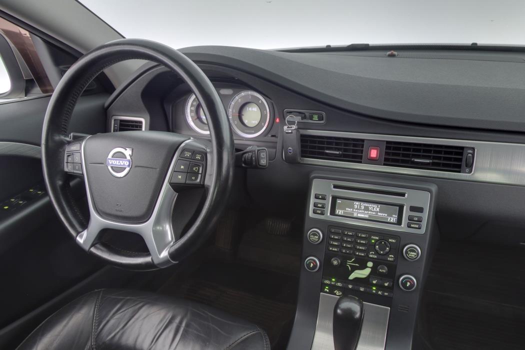 Volvo XC70 2010