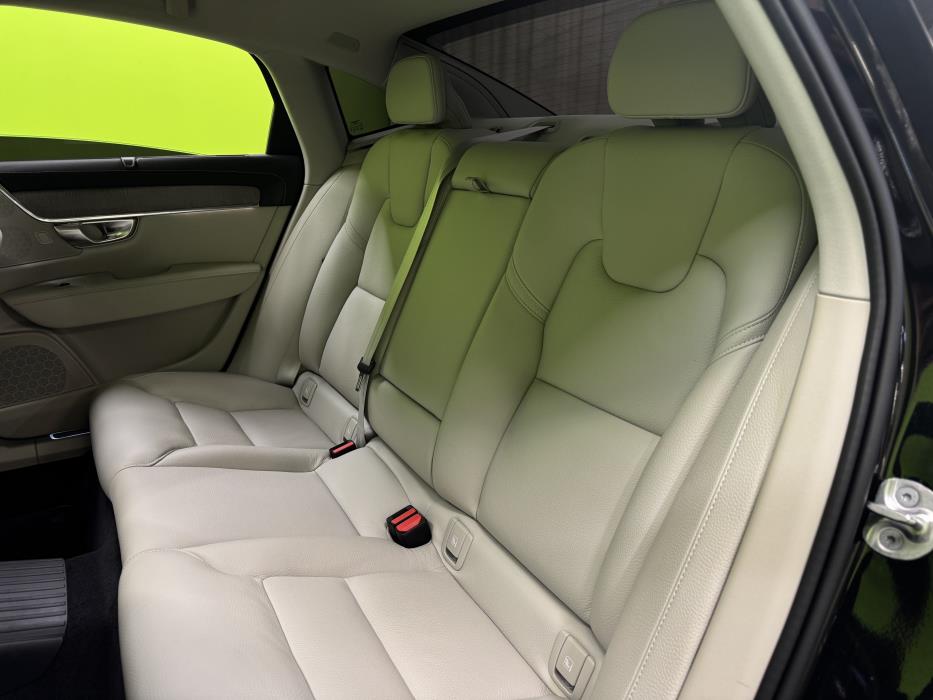 Volvo S90 2023