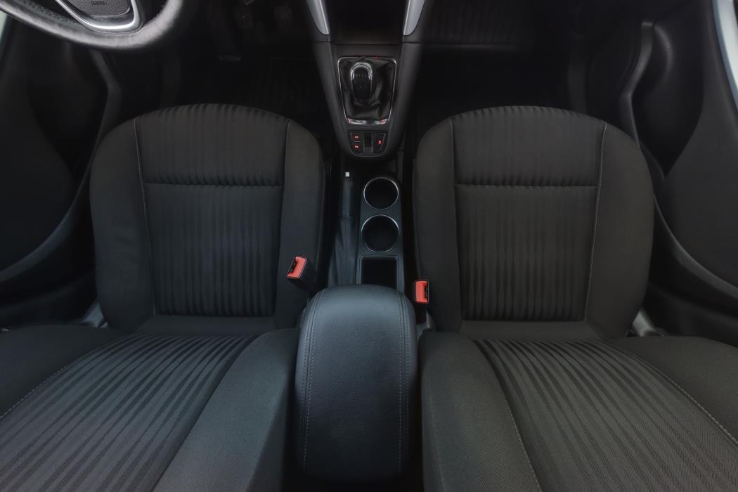 Opel Zafira Tourer 2015