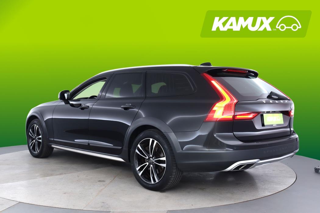 Volvo V90 Cross Country 2018