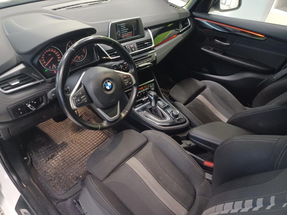 BMW 218 2016